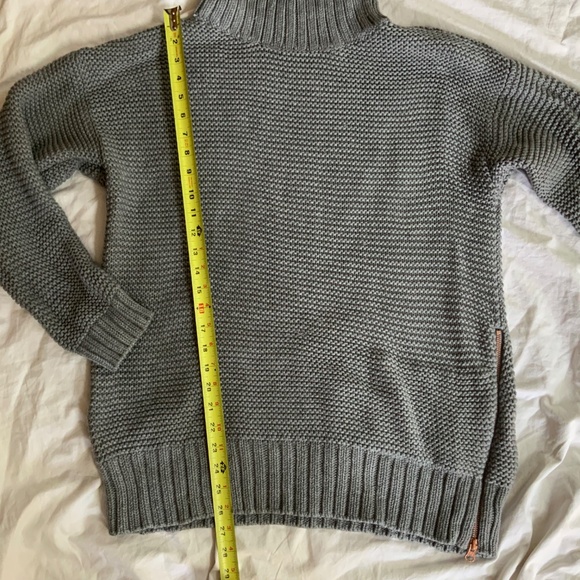 Lululemon Karma Kurmasana Merino Wool Sweater in Heather Grey (size large) - Picture 3 of 11